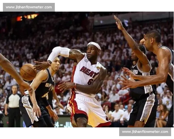 2013年NBA总决赛热火对马刺经典对决与雷阿伦绝平三分传奇时刻回顾